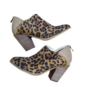 Arider Girl Western Block Heel Leapord Ankle Boots Size 9 Booties